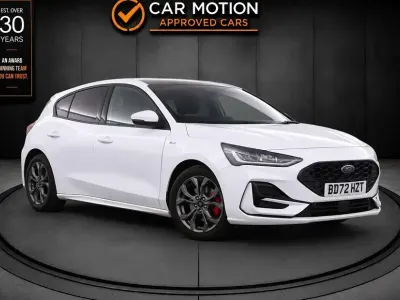 Used Ford Focus ST-Line 2023 White Hatchback