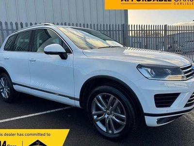 White Used 2015 VW Touareg SE SUV | £10,950 (A bit pricey)