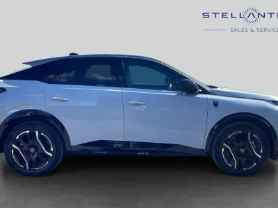 Used Peugeot e-3008 GT 152 kW (207 HP) 2025 White SUV