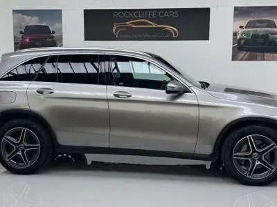 Begagnad Mercedes GLC220 AMG line 194 HK (142 kW) 2020 Silver SUV