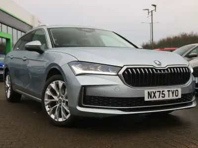 New Skoda Superb SE L 150 HP (110 kW) 2025 Pebble silver metallic Estate