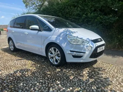 Used Ford S-MAX Titanium 2010 White MPV