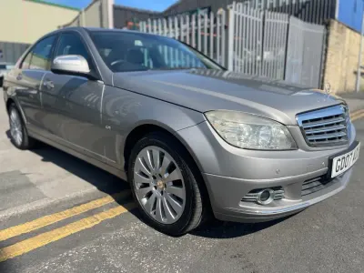 Käytetty Mercedes C320 Elegance 224 HP (164 kW) 2007 Hopea Sedan