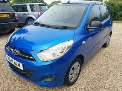 Used Hyundai i10 69 HP (50 kW) 2011 Blue Hatchback