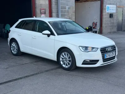 Used Audi A3 Comfort 104 HP (76 kW) 2013 White Hatchback