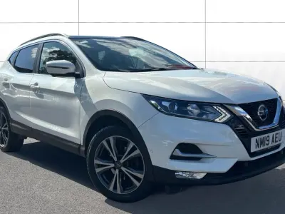 Used Nissan Qashqai N-Connecta 140 HP (102 kW) 2019 White SUV