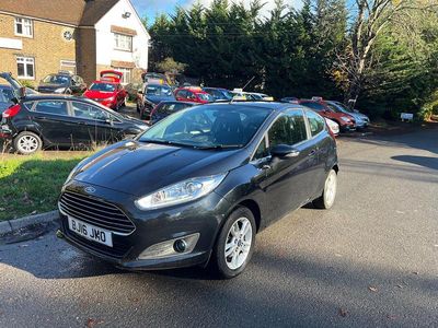 Black Used 2016 Ford Fiesta Zetec Hatchback | £5,995 (Fair price)