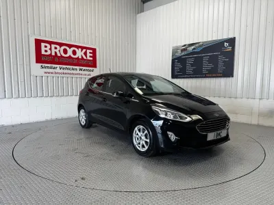 Used Ford Fiesta Zetec 70 HP (51 kW) 2018 Black Hatchback