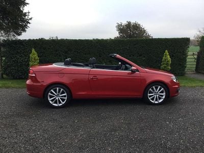 Red Used 2011 VW Eos SE Cabriolet | £2,795 (Fair price)