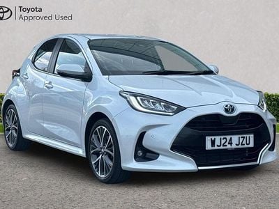Used Toyota Yaris Hybrid 116 HP (85 kW) 2024 Platinum white pearl