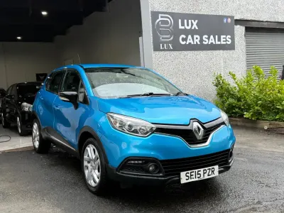 Usado Renault Captur Dynamique 90 HP (66 kW) 2015 Azul SUV