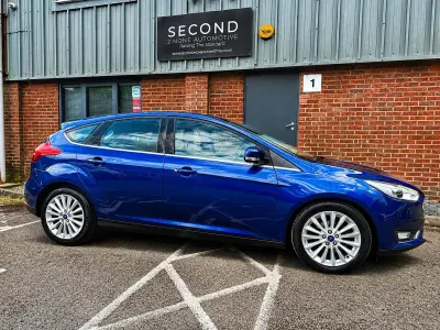 Używany Ford Focus Titanium X 125 KM (91 kW) 2016 Niebieski Hatchback