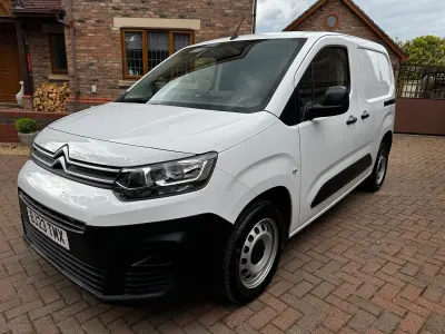 Used Citroën Berlingo 100 HP (73 kW) 2023 White MPV