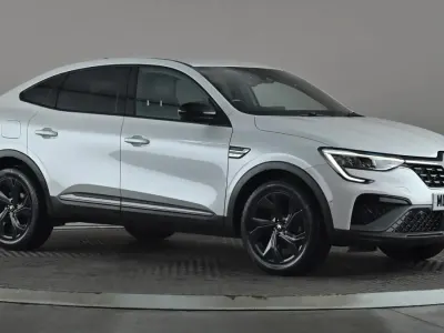 Begagnad Renault Arkana R.S. 142 HK (104 kW) 2022 Vit SUV