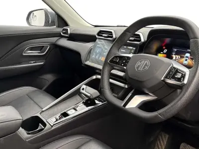 Used MG ZS Trophy 196 HP (144 kW) 2024 Metallic  hampstead grey SUV