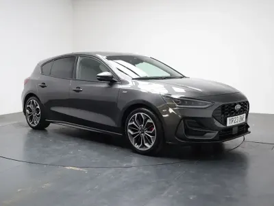 Used Ford Focus ST-Line X 125 HP (91 kW) 2023 Grey Hatchback