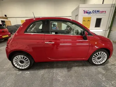 Used Fiat 500 Lounge 69 HP (50 kW) 2019 Red Hatchback