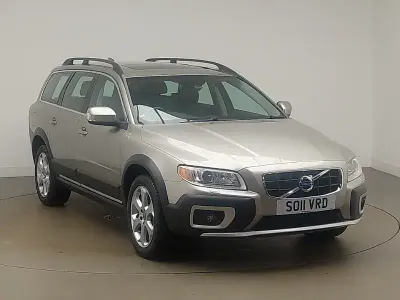 Used Volvo XC70 SE Lux 205 HP (150 kW) 2011 Gold Estate