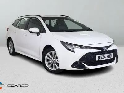 Used Toyota Corolla 140 HP (102 kW) 2024 White Estate