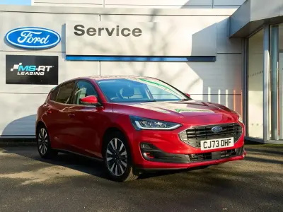 Używany Ford Focus Titanium X 155 KM (114 kW) 2023 Czerwony Hatchback