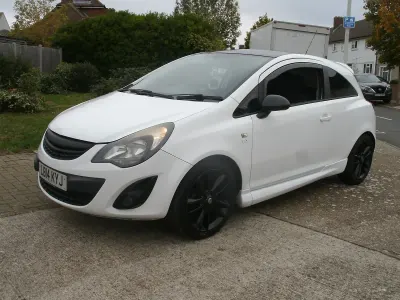 Used Vauxhall Corsa Edition 2014 White Hatchback