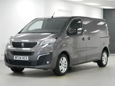 Used Peugeot Expert Premium 145 HP (106 kW) 2024 Grey Van