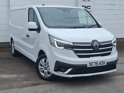 Nowe Renault Trafic 2025 Biały Minivan