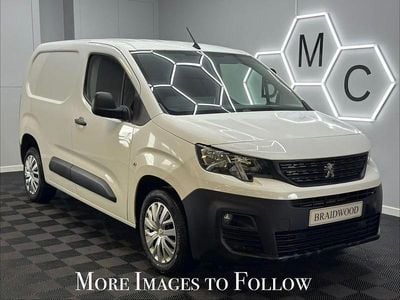 Used Peugeot Partner 131 HP (96 kW) 2020 White MPV