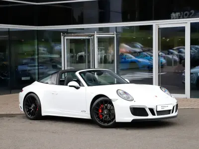 Used Porsche 991 450 HP (330 kW) 2018 Carrara white metallic Cabriolet