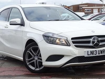 Used Mercedes A180 109 HP (80 kW) 2013 White Hatchback