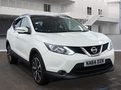 Used Nissan Qashqai Tekna 2014 Pure white SUV