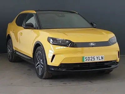 Begagnad Ford Capri Premium 210 kW (286 HK) 2025 Gul SUV