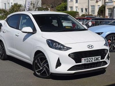 Used Hyundai i10 Premium 67 HP (49 kW) 2023 Hatchback