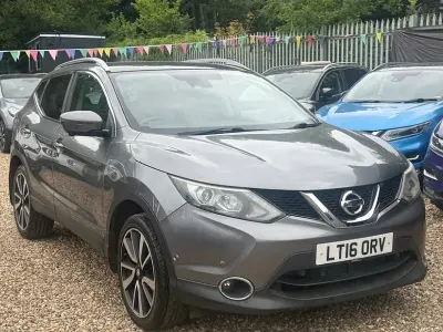Used Nissan Qashqai Tekna 115 HP (84 kW) 2016 Grey SUV