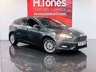 Used Ford Focus Zetec 125 HP (91 kW) 2017 Grey Hatchback
