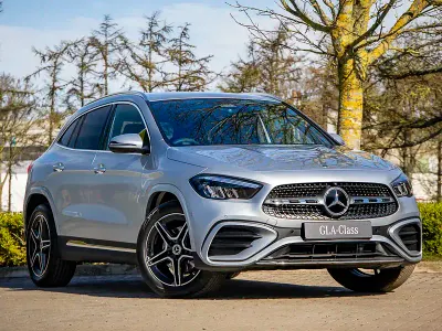 New Mercedes GLA200 Executive 150 HP (110 kW) 2026 Silver SUV