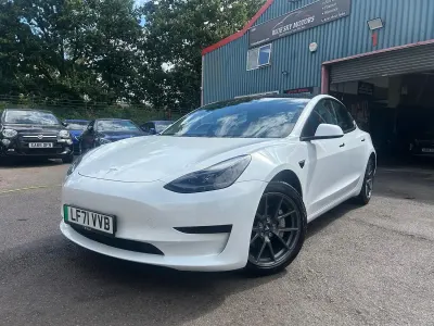 Used Tesla Model 3 Standard Range 52 kW (72 HP) 2021 White Sedan