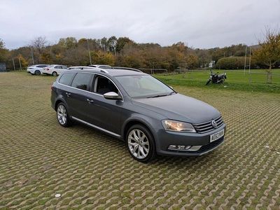 Grey Used 2013 VW Passat Estate | £4,695 (Fair price)