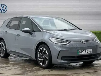 Usado VW ID.3 Pro 150 kW (204 CV) 2025 Gris Utilitario