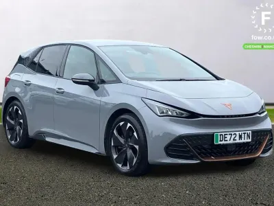 Usado Cupra Born e-Boost 169 kW (230 CV) 2022 Gris Utilitario