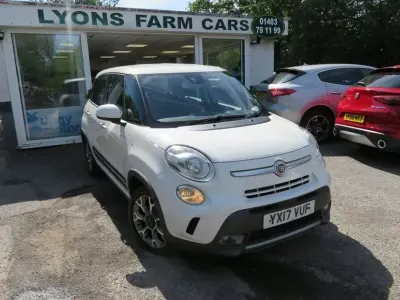 Used Fiat 500L Trekking 95 HP (69 kW) 2017 White MPV