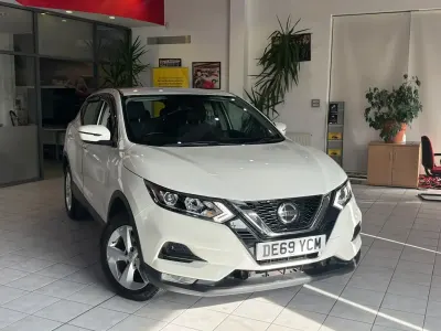 Used Nissan Qashqai Acenta Premium 115 HP (84 kW) 2020 White SUV