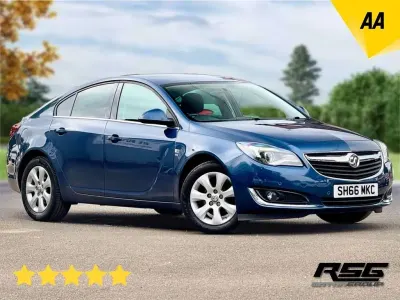 Second-hand Vauxhall Insignia SRi 136 CP (100 kW) 2016 Albastru Hatchback