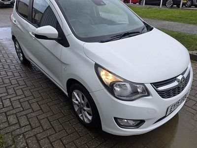 Used Vauxhall Viva 75 HP (55 kW) 2015 White Hatchback