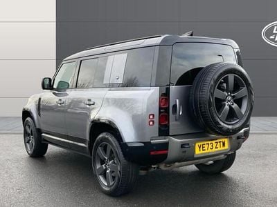 Used Land Rover Defender HSE Dynamic 300 HP (220 kW) 2023 Estate