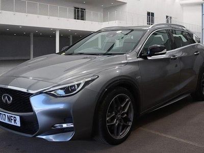 Infiniti Q30