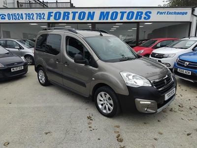 Used Peugeot Partner Tepee Outdoor 110 HP (80 kW) 2017 Bronze MPV