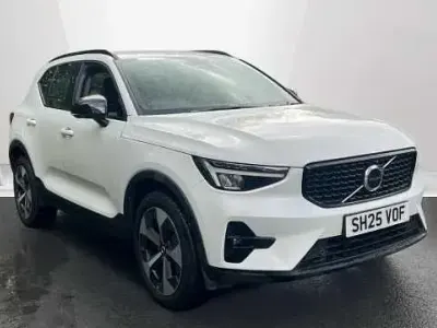 Used Volvo XC40 Plus 194 HP (142 kW) 2025 White SUV