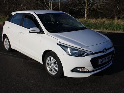 White Used 2017 Hyundai i20 SE Hatchback | £7,495 (Fair price)