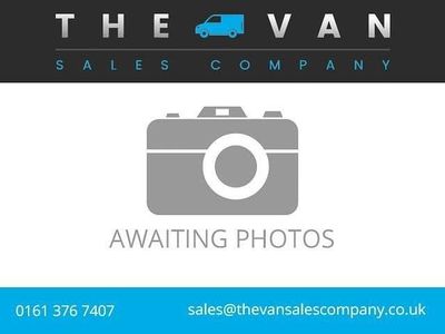Begagnad Ford Transit Limited 100 HK (73 kW) 2021 Vit Van